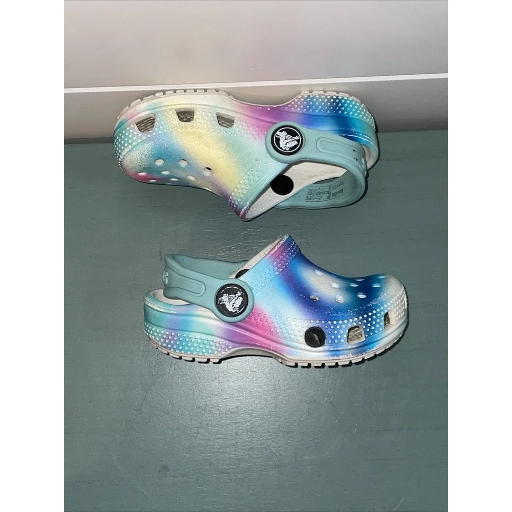 Crocs Kids Sandals Size C 5 Rainbow Tie Dye Blue Green Pink Yellow Purple‎